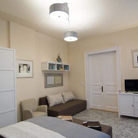 Zora Apartman Эгер Экстерьер фото
